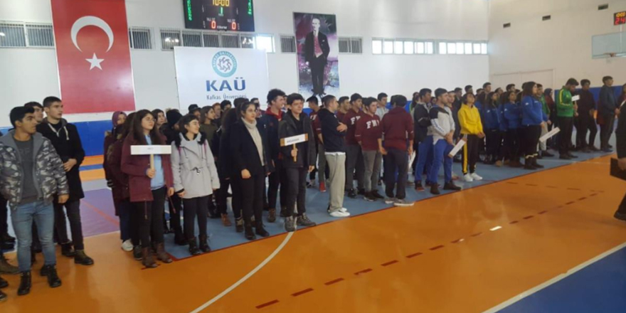 Kars'ta Okul Sporları Basketbol Grup müsabakaları tamamlandı