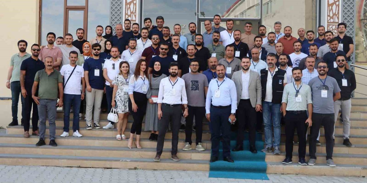 VEDAŞ’tan çalışanlarına mesleki eğitim semineri