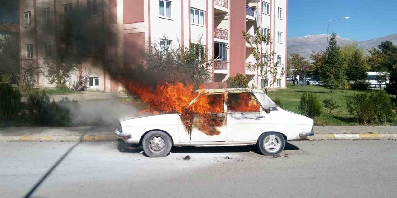 Araçlarda patlayıcı, parlayıcı, yanıcı malzemeleri bulundurmayın