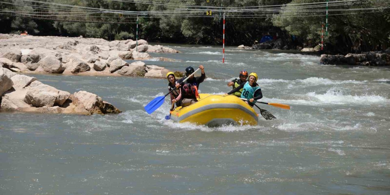 Tunceli’de, Rafting Türkiye Kulüpler Kupası düzenlendi