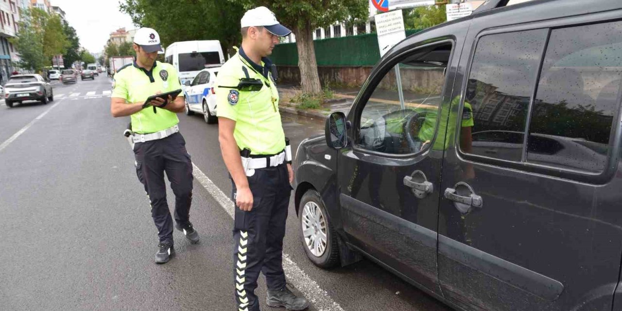 Kars’ta asayiş uygulamaları sürüyor