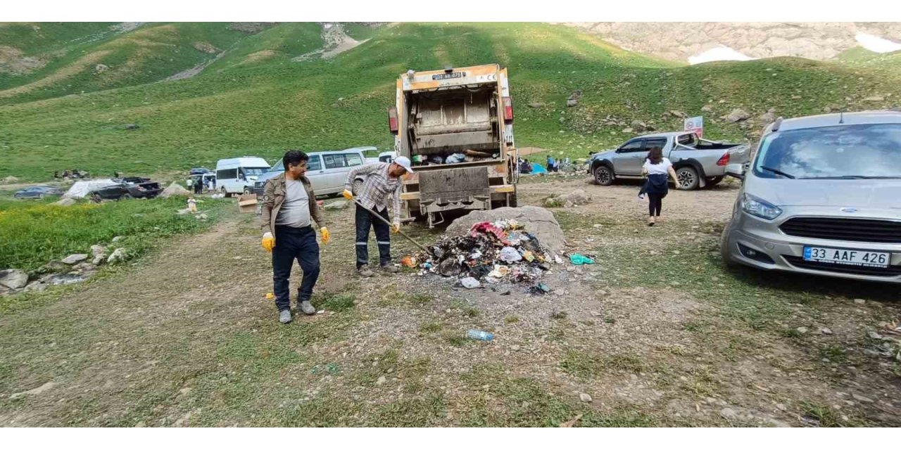 Cennet ve Cehennem Vadisi çöpten temizlendi