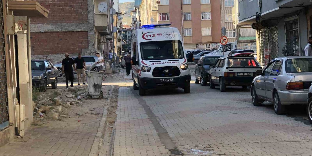 Elazığ’da bıçaklı kavga:1