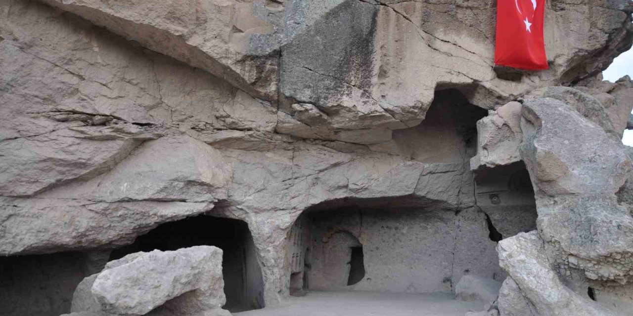 Ani Ören Yeri’nde ilk kaya mescidi turizme açıldı
