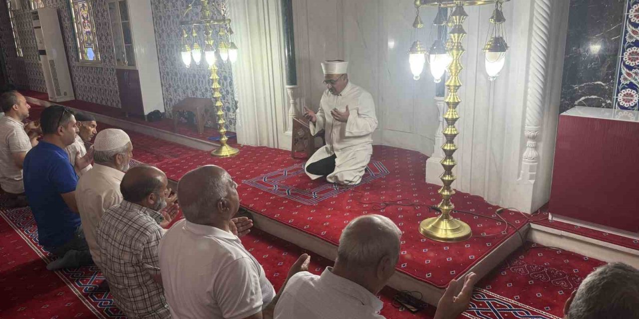 Iğdır’da İsmail Haniye için sela okundu, Kuranı Kerim okunarak dualar edildi