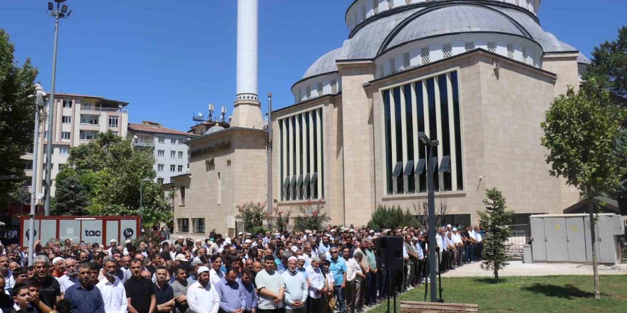 Malatya’da Haniye için gıyabi cenaze namazı kılındı