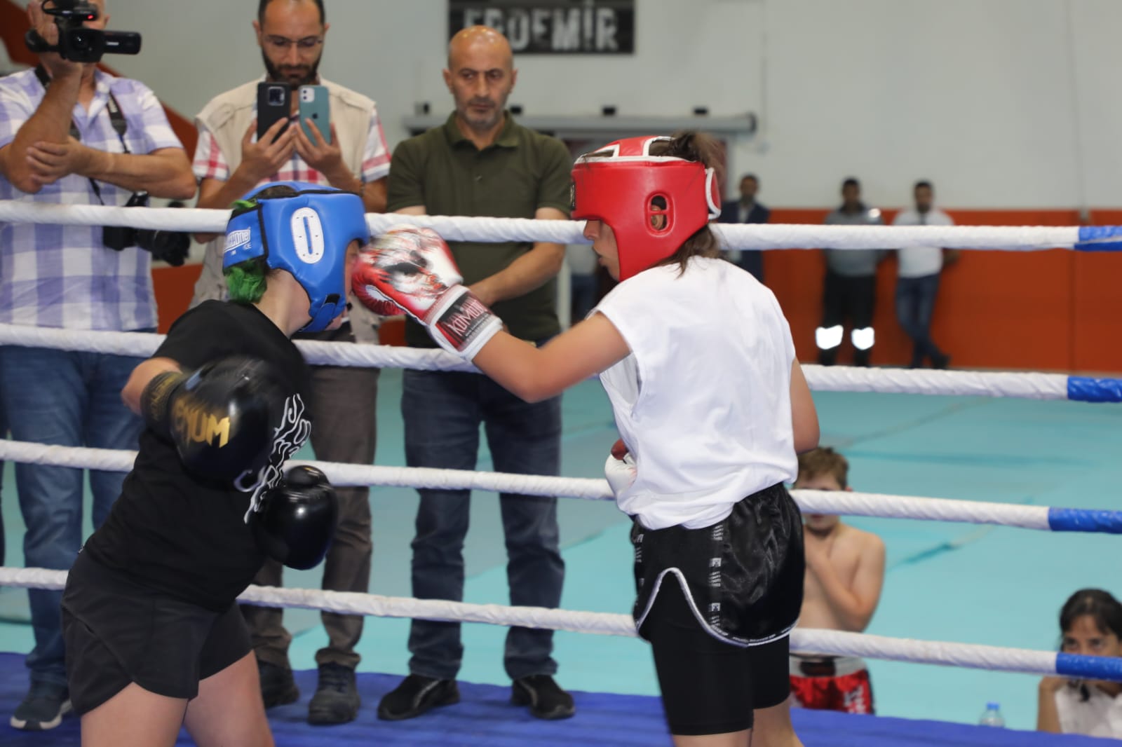 Sporcular Ani'nin Fethi için ringe çıktı