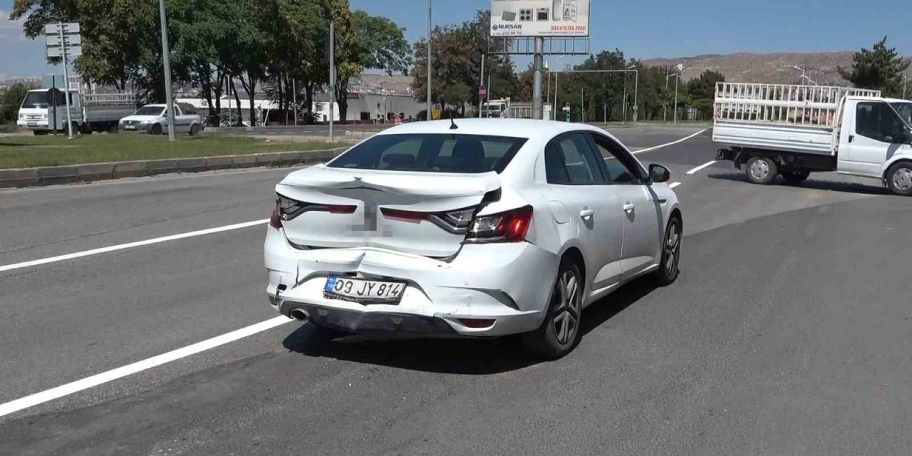 Elazığ’da trafik kazası: 3 yaralı