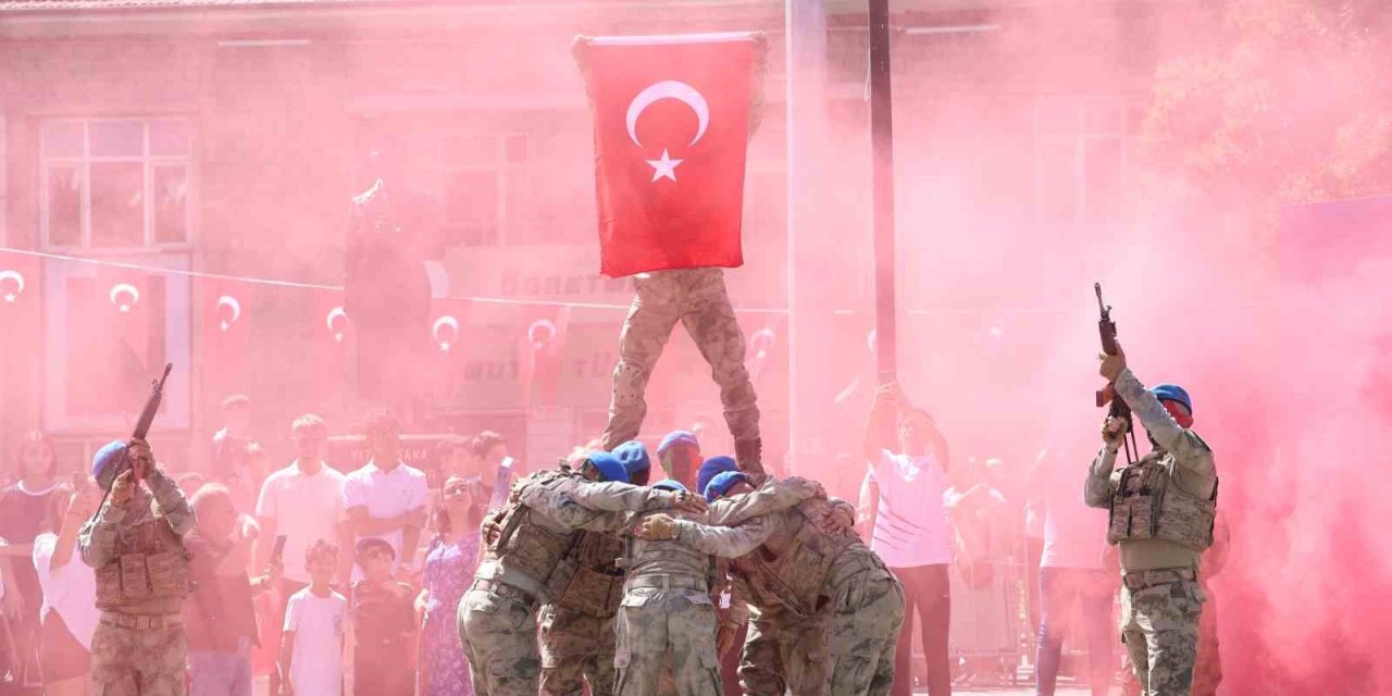 Elazığ’da 30 Ağustos Zafer Bayramı coşkusu