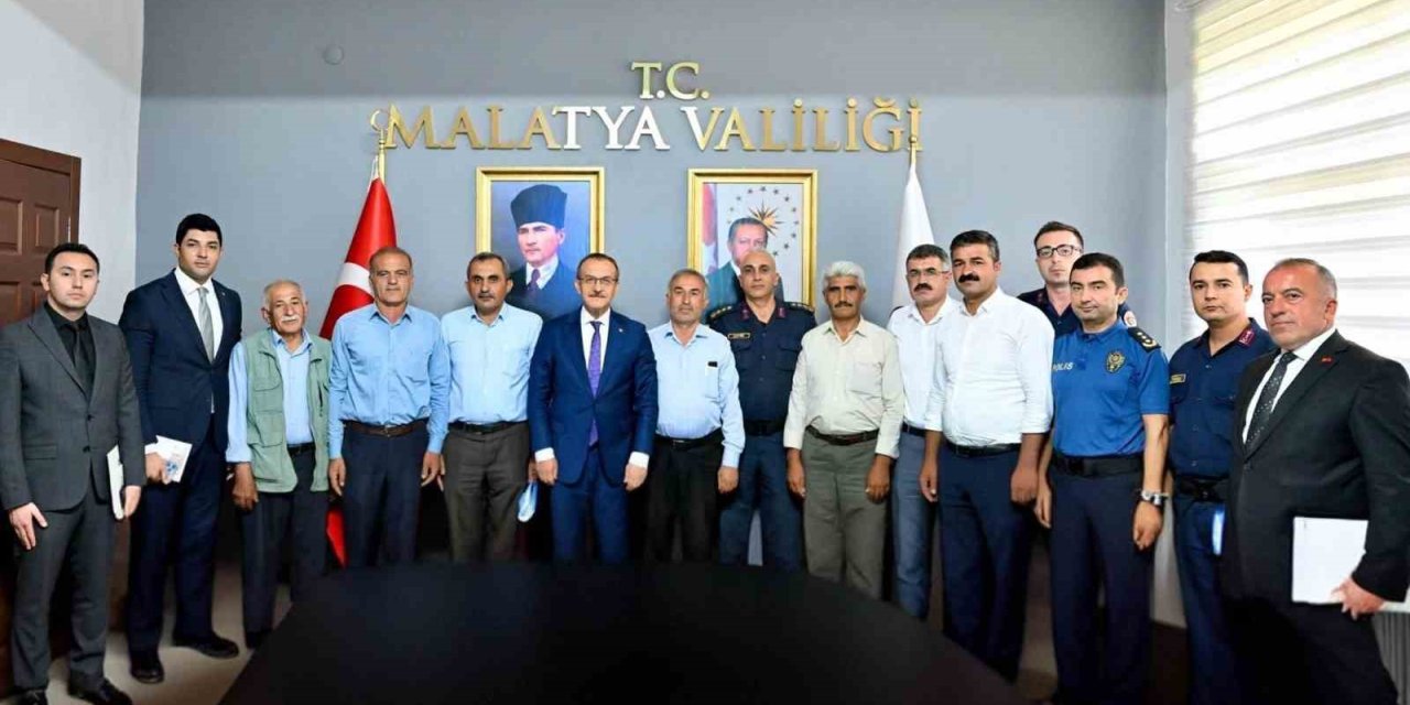 Vali Yavuz, Kurucuova Mahallesindeki yer sorunu masaya yatırdı