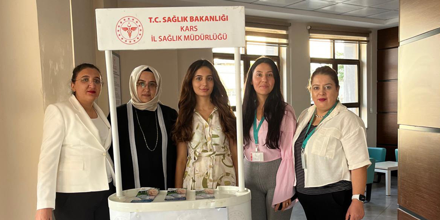 Kars'ta sağlıkçılar vatandaşları bilgilendirdi