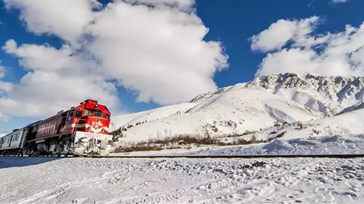 Turistik Doğu Ekspresi'nde Seferler Başlıyor