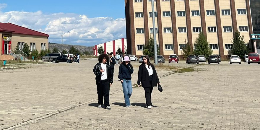 Kars'ta Üniversite Heyecanı Başladı