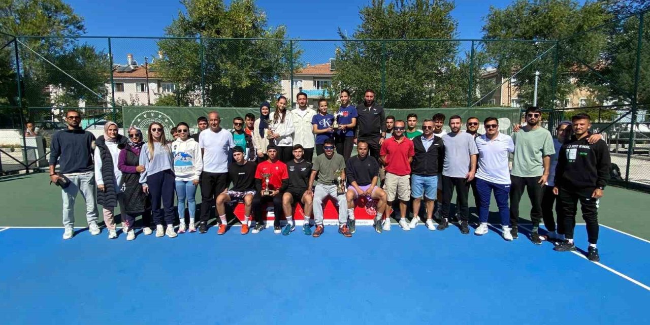 Doğu ve Güneydoğu Anadolu Tenis Ligi Erzincan’da