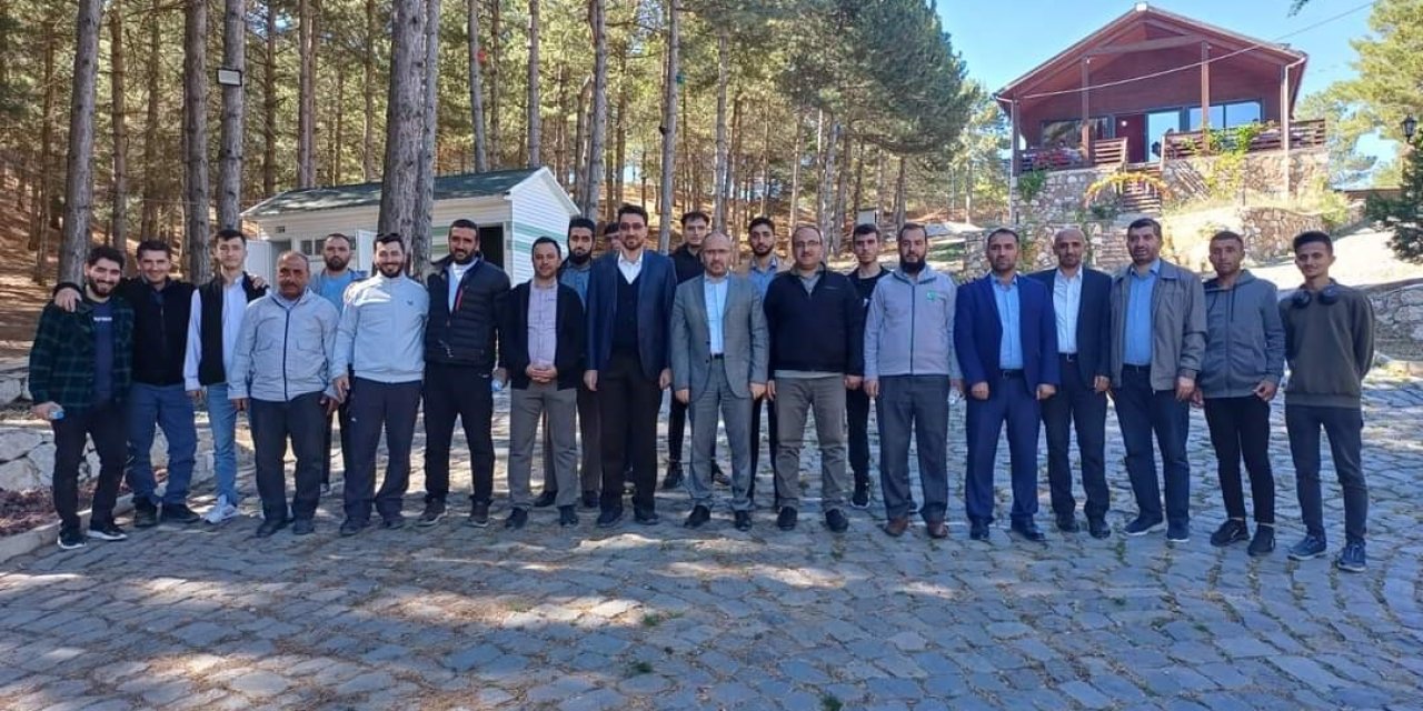 Elazığ’da sabah namazı sonrası doğa yürüyüşü düzenlendi