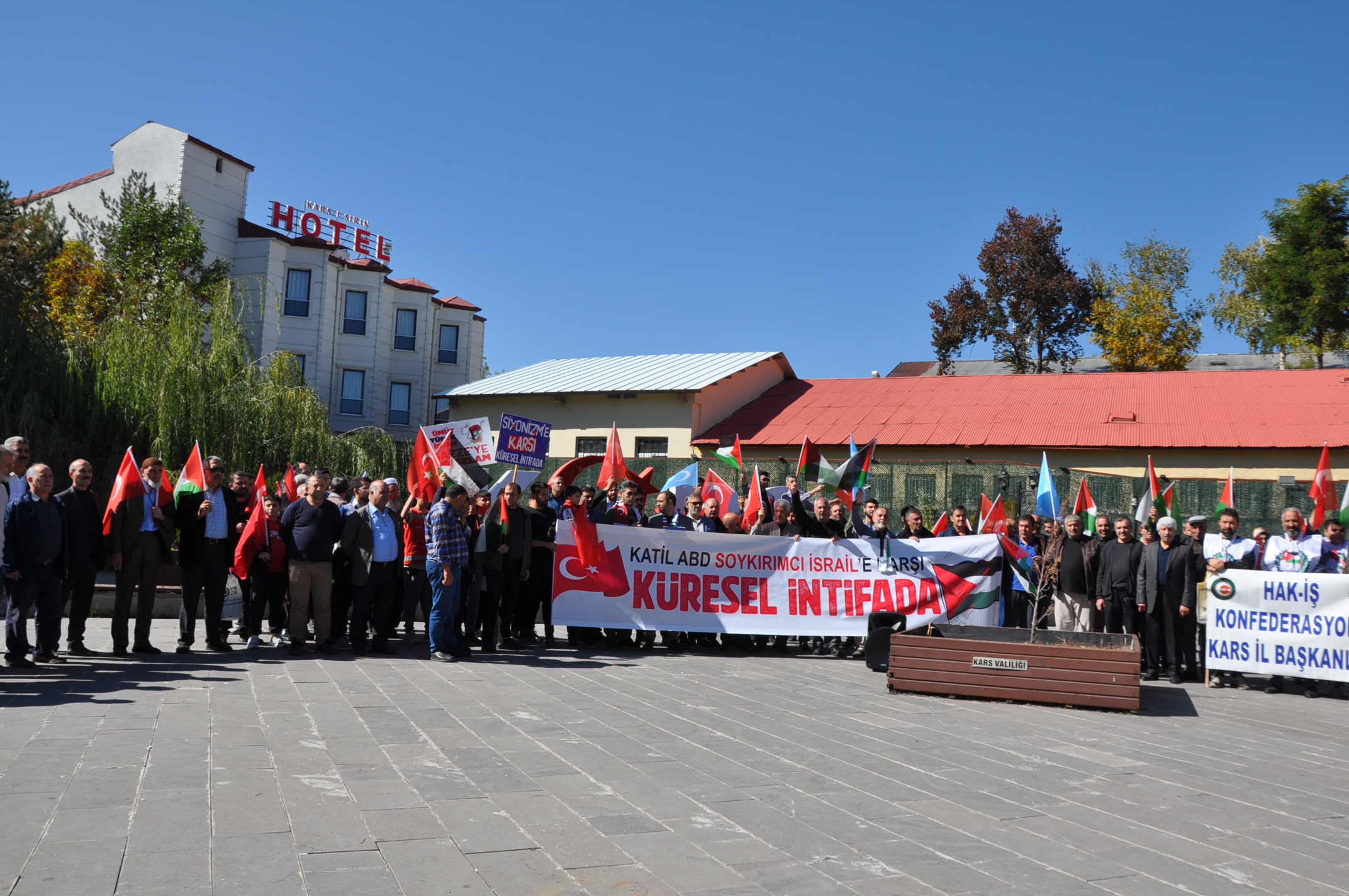 Kars'taki STK'lar İsrail'i kınadı