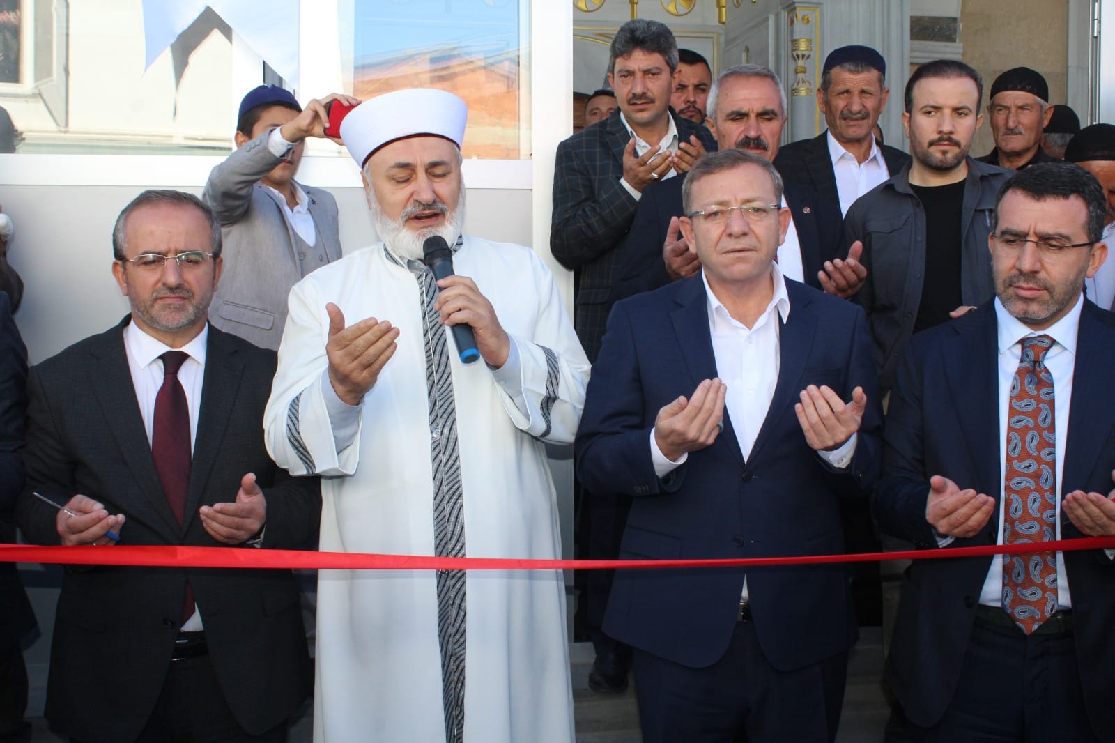 Kağızman Çayarası Köyü Camii Dualarla Açıldı