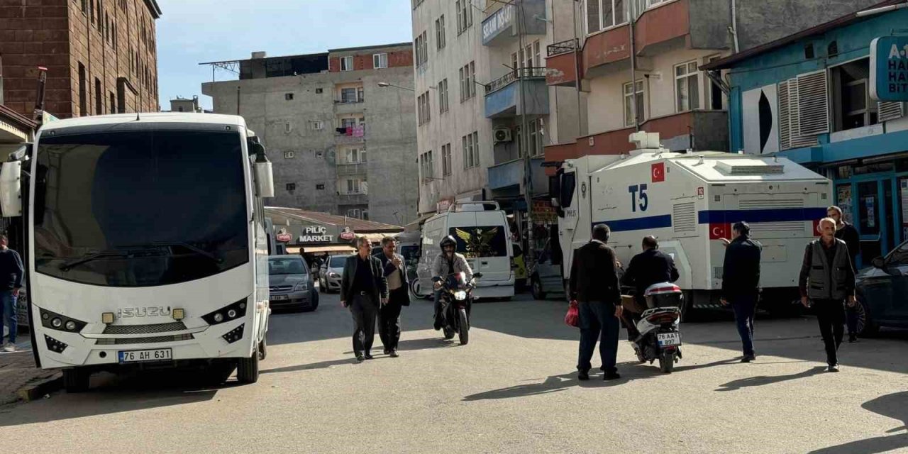 9 yıl önce 13 polisin şehit edildiği saldırıyla ilgili DEM Parti Iğdır İl Başkanı gözaltına alındı