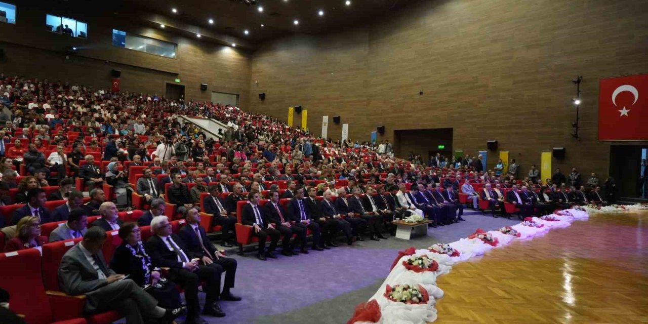 Türkiye Yüzyılında I. Uluslararası Türk Diasporası Sempozyumu başladı