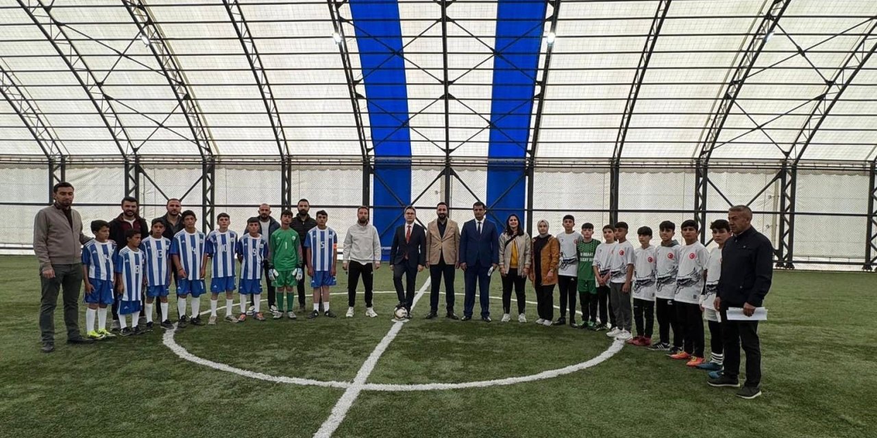 Taşlıçay’da futbol turnuvası başladı