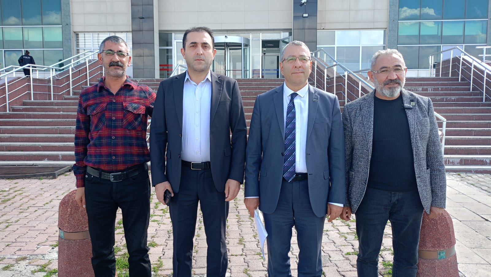 Kars’ta STK’lar, TBMM Başkanı Kurtulmuş için Suç Duyurusunda Bulundu