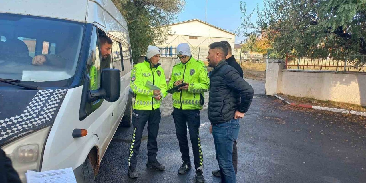 Ağrı’da öğrenci güvenliği için okul servisi denetimleri yoğunlaşıyor