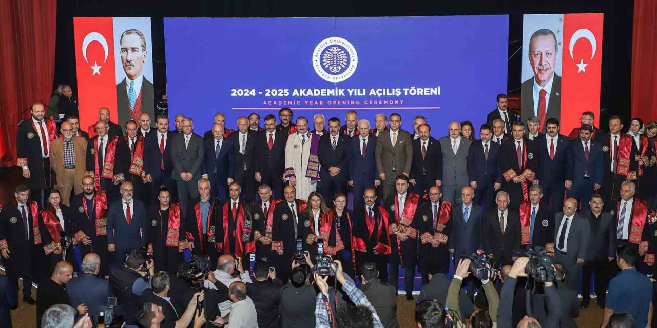 Atatürk Üniversitesi yeni akademik yıla merhaba dedi