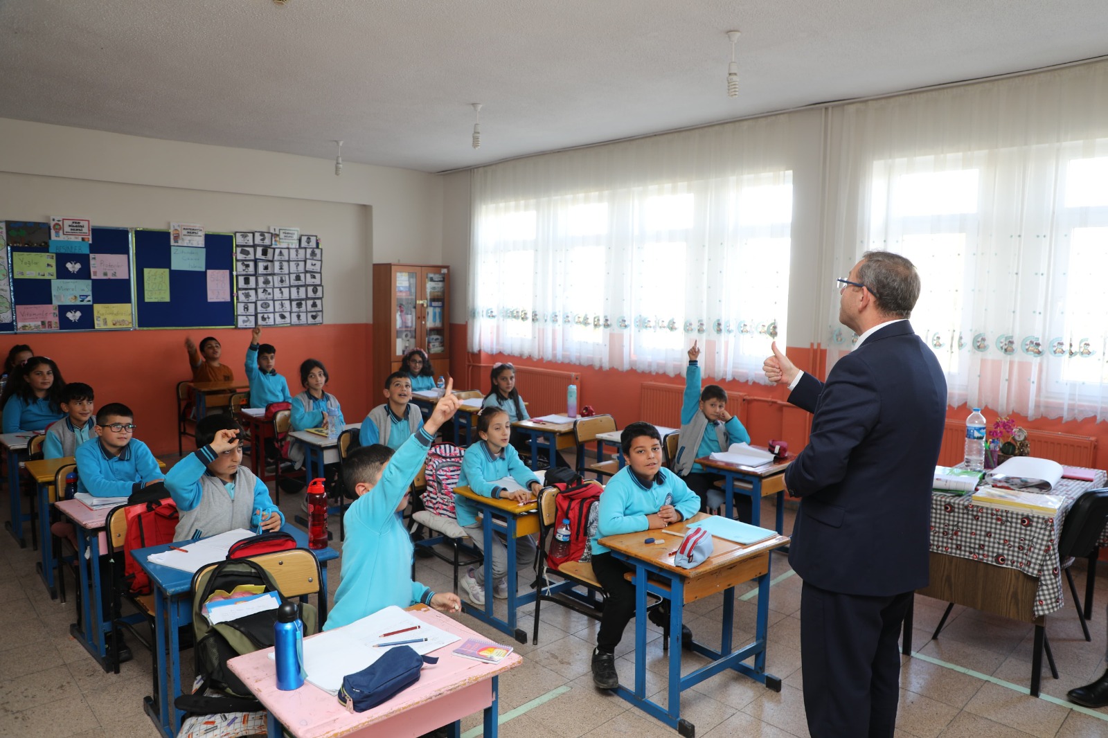 Vali Polat, Yenişehir Mahallesi’nde