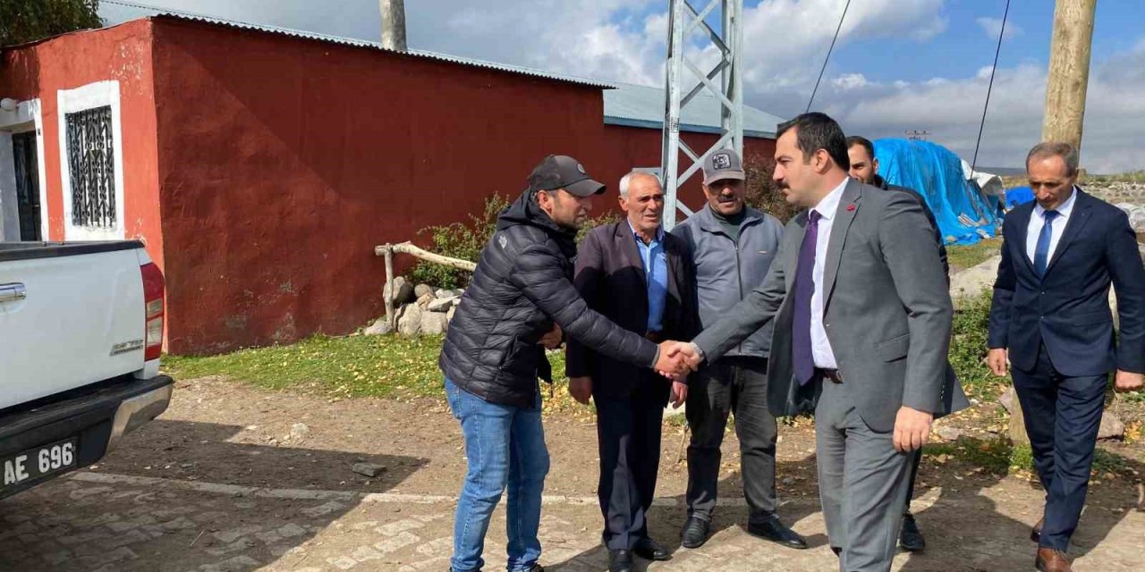 Arpaçay Kaymakamı Akköz, köylerde yapılan çalışmaları yerinde gördü