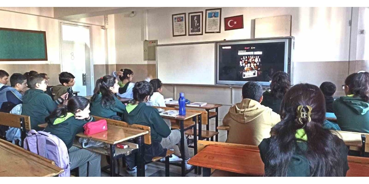 Malatya’da "Dersimiz Cumhuriyete Doğru" filmi öğrencilere gösterildi