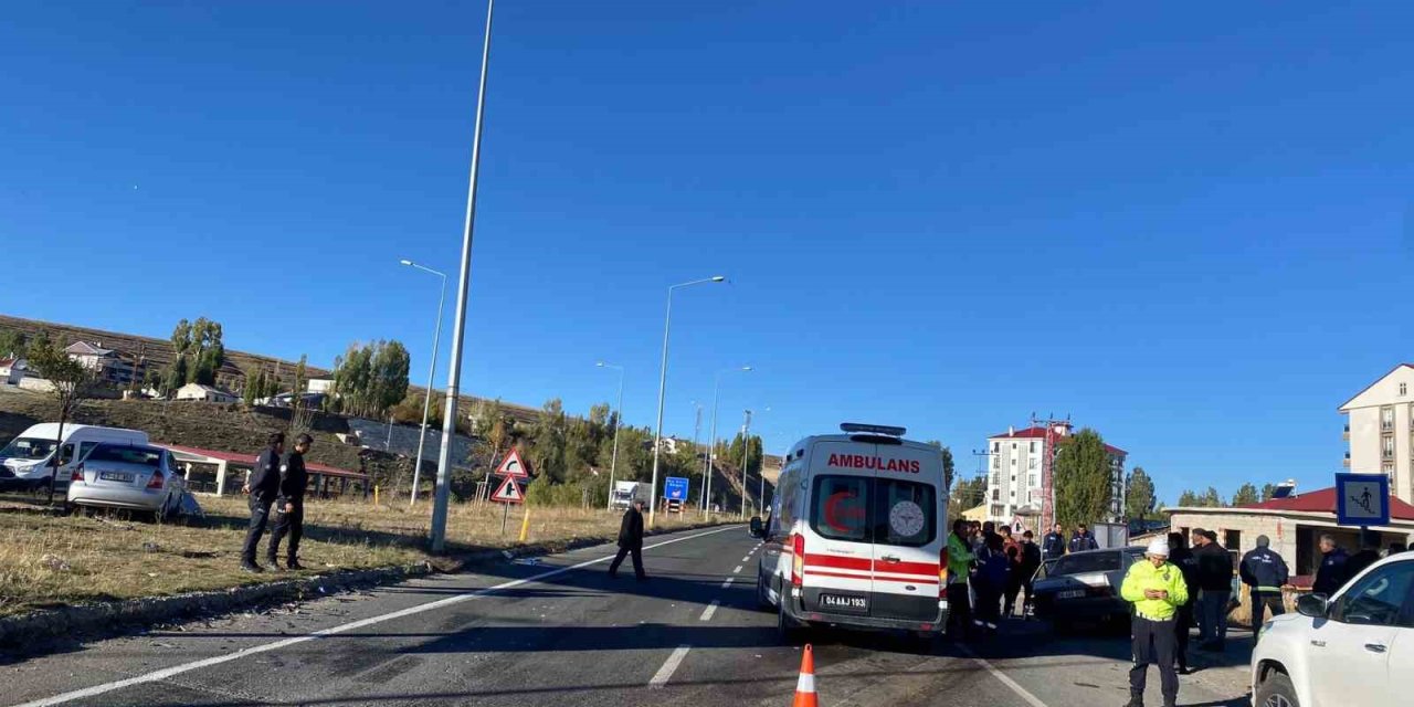 Ağrı’da trafik kazası: 3 yaralı