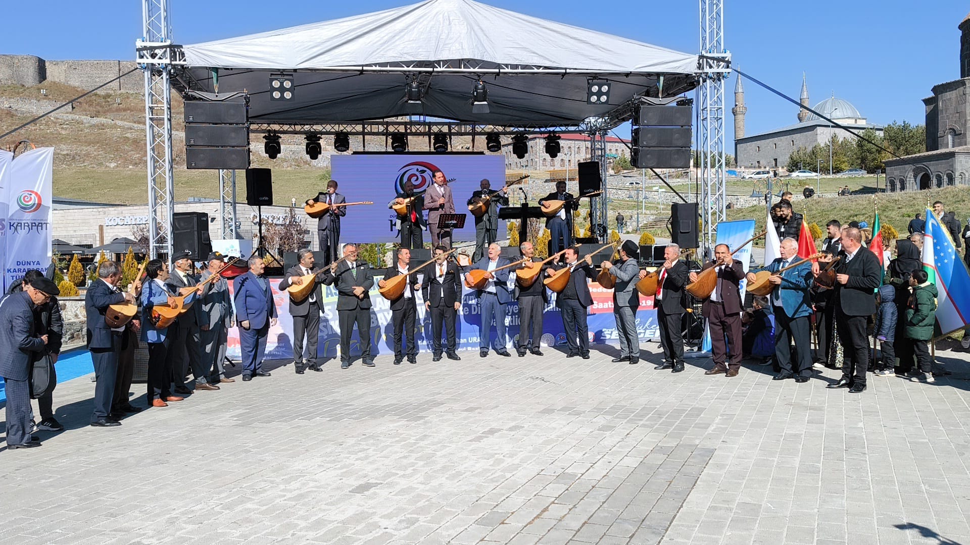 Aşık Şenlik Kars Uluslararası Aşıklar Bayramı Başladı