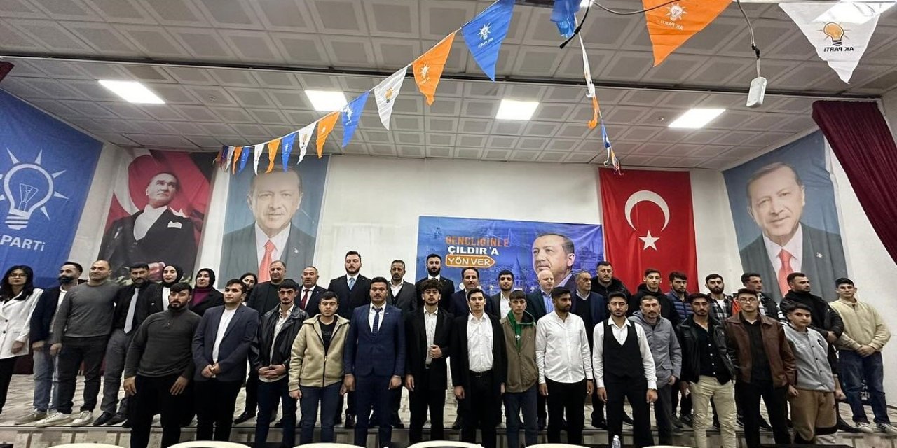 AK Parti Çıldır Gençlik kolları Kongresi Yaptı