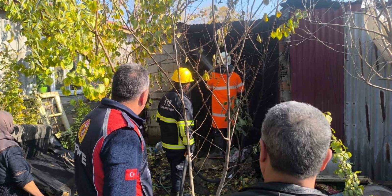 Iğdır’da tandırda çıkan yangın kısa sürede söndürüldü