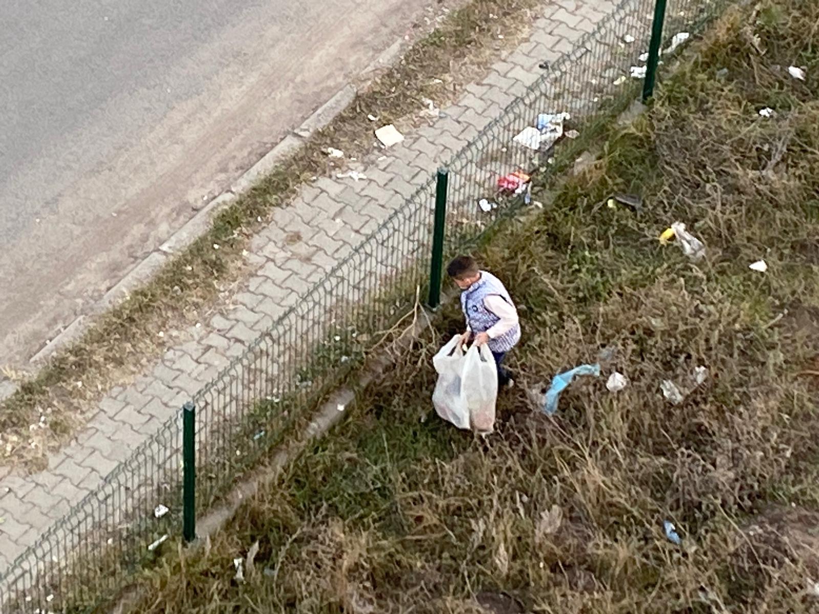 Kars'ta 9 Yaşındaki Ensar, Çevre Duyarlılığıyla Büyüklere Örnek Oluyor