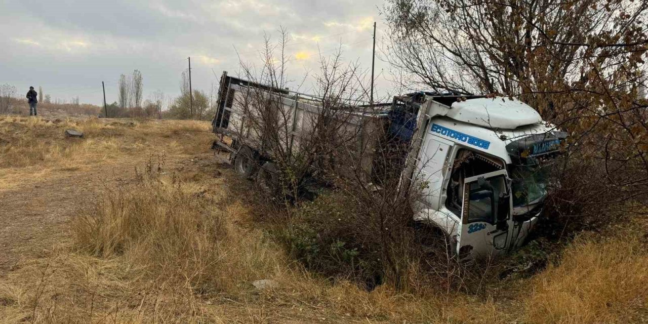 Kaza beraberinde başka kazayı getirdi: 1 yaralı