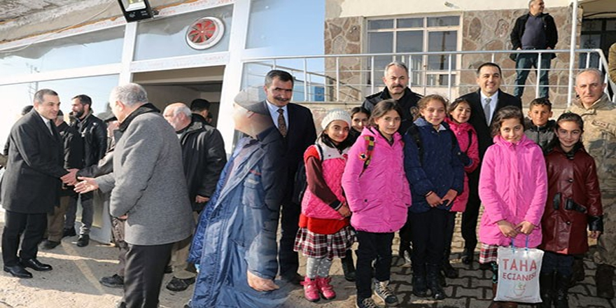 Vali Türker Öksüz, Dağpınar Beldesini ziyaret etti