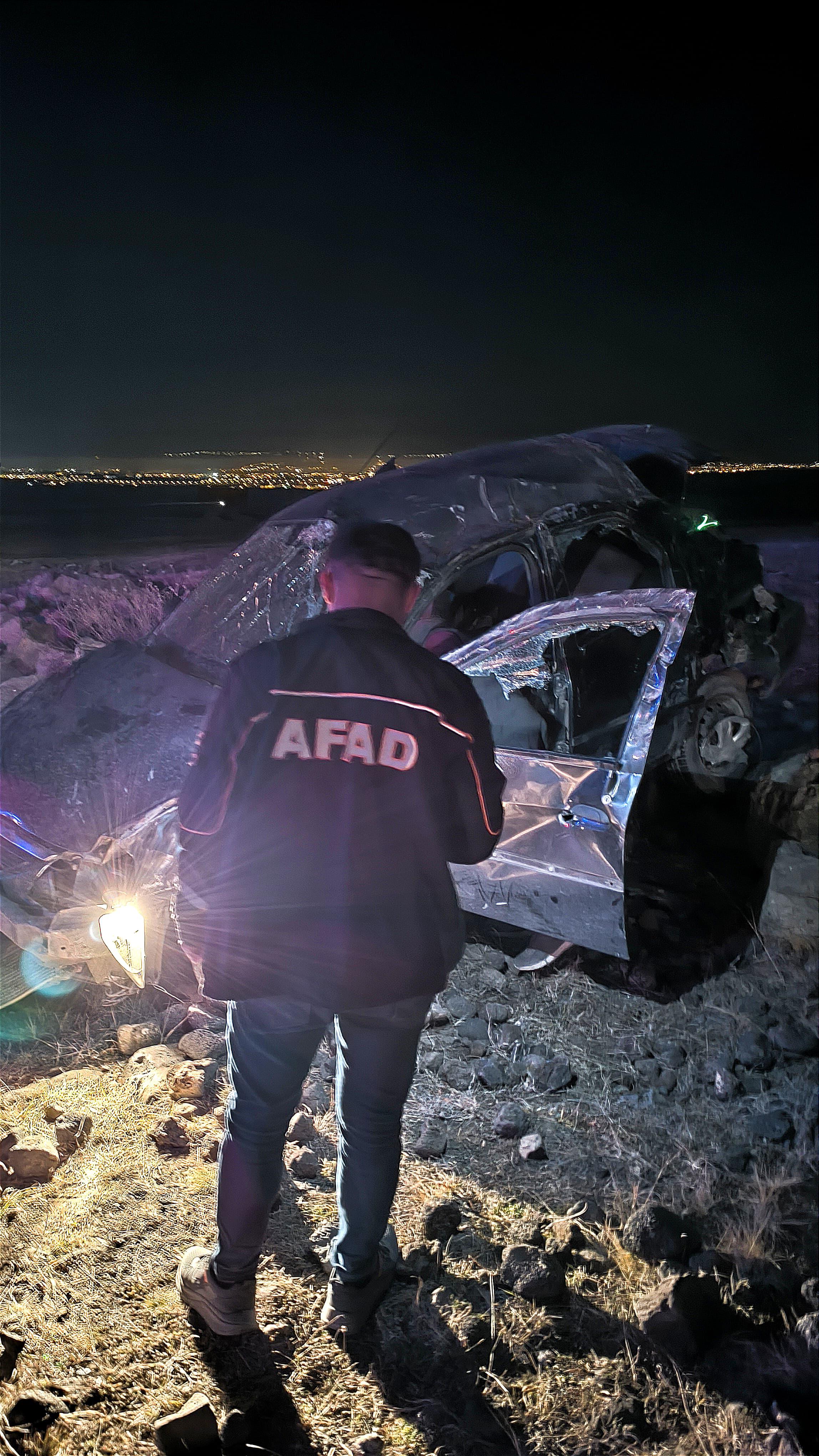 Kars'ta trafik kazası: 1 ölü, 2 yaralı