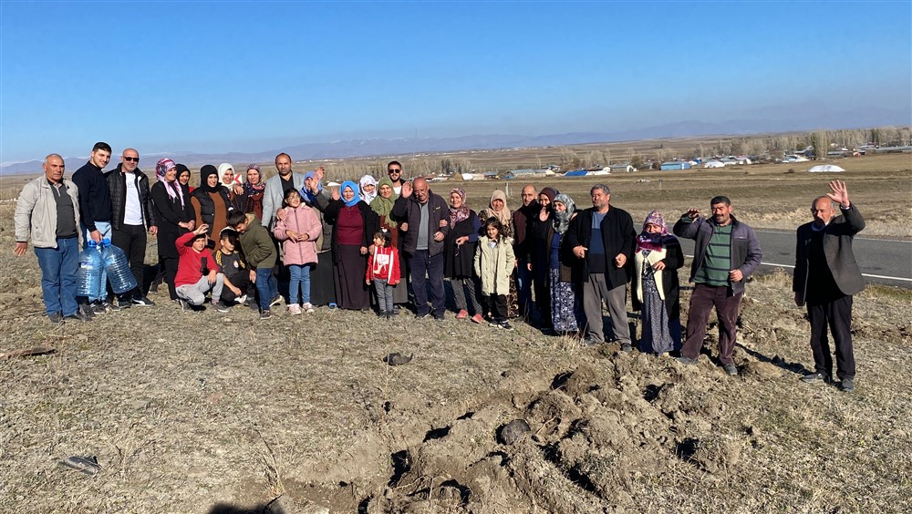 Köyde muhtarın eşi öncü oldu kadınlar için hatıra ormanı kuruldu