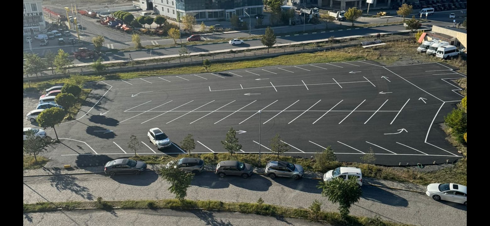 Kars Harakani Devlet Hastanesinin otopark alanı genişletildi