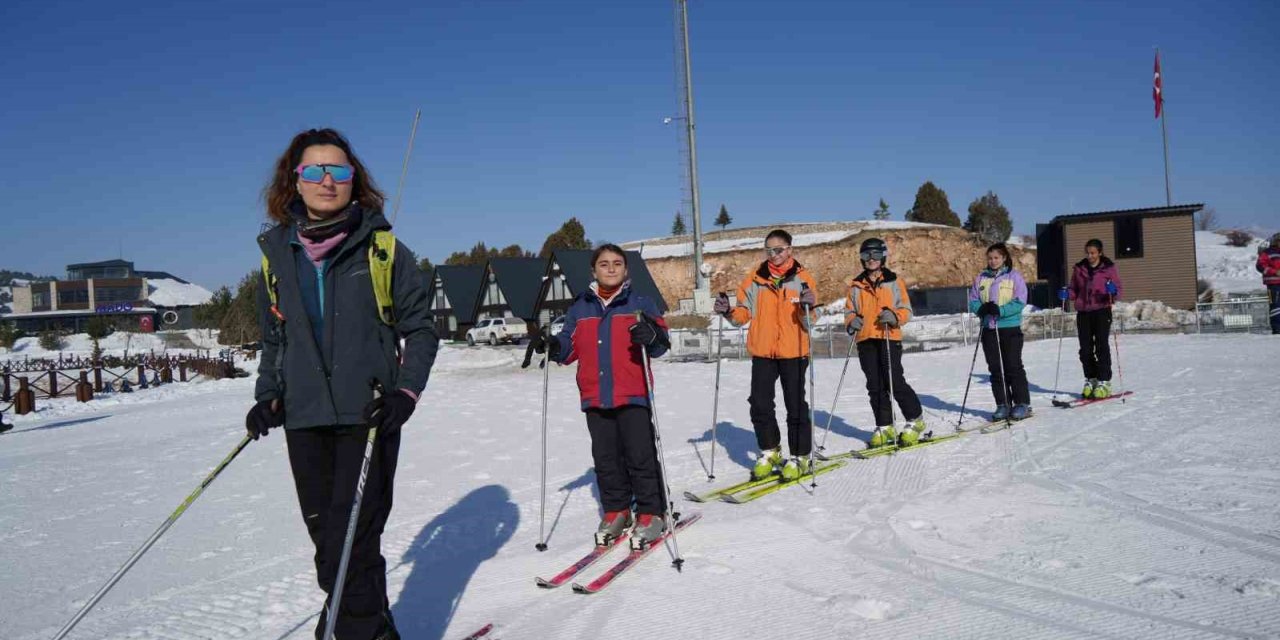 Erzincan’da "dağ kayağı" heyecanı