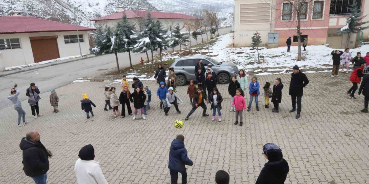 Muş’ta yöresel oyunlarla teknoloji bağımlılığına karşı mücadelede