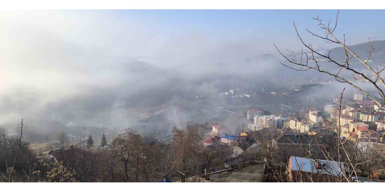 Tunceli’ye çöken sis, görsel şölen oluşturdu