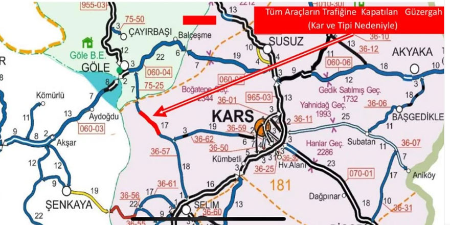 Selim-Göle kara yolu kar ve tipi nedeniyle ulaşıma kapatıldı