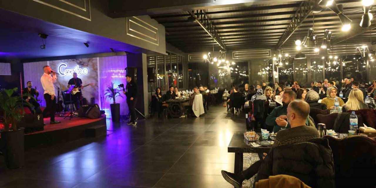 Özgün müziğin ustası Seydi unutulmaz bir gece yaşattı