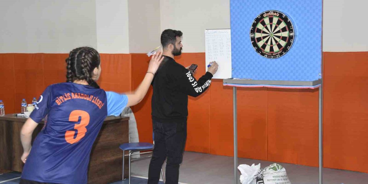 Bitlis’te okul sporları heyecanı yaşanıyor