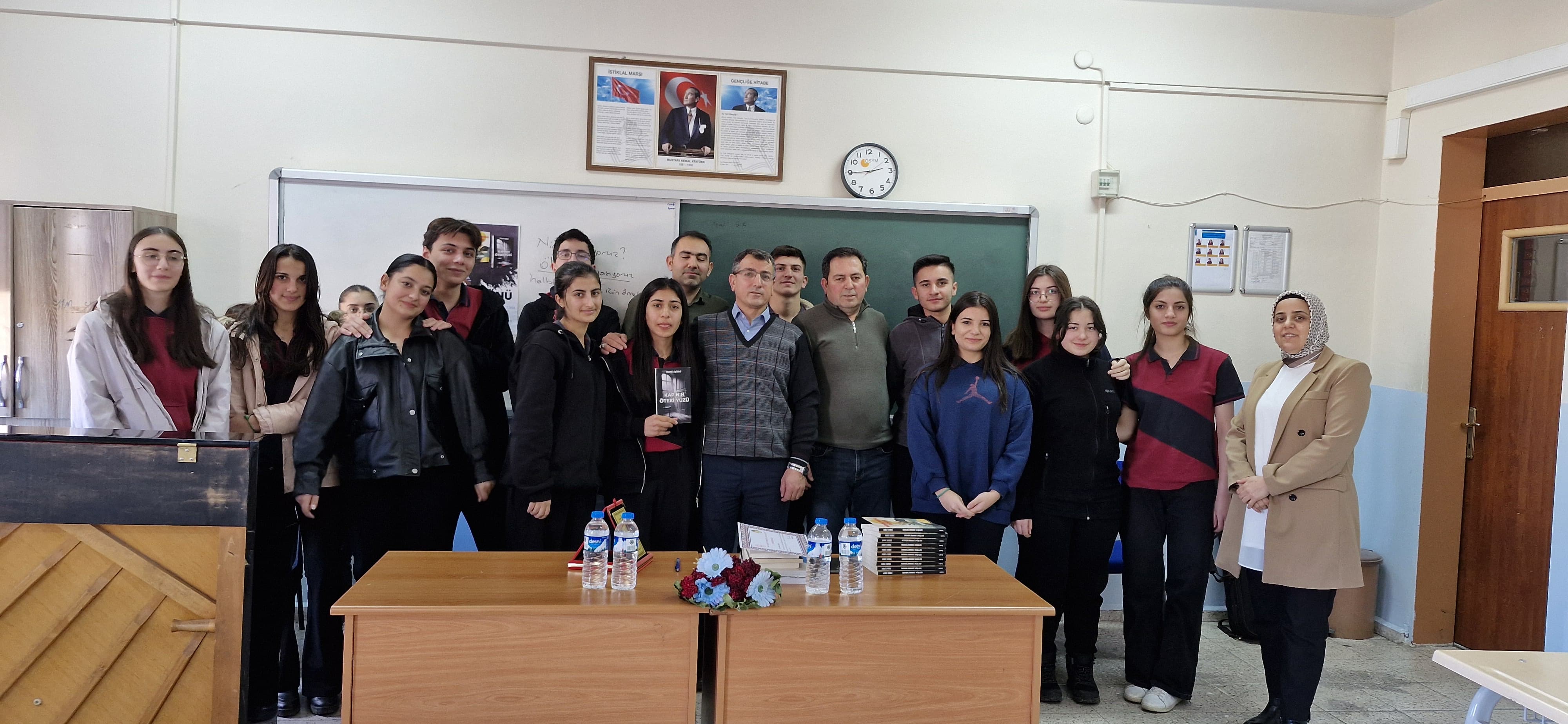 Gülahmet Aytemiz Güzel Sanatlar Lisesi'nde Kariyer Günleri Etkinliği Düzenlendi