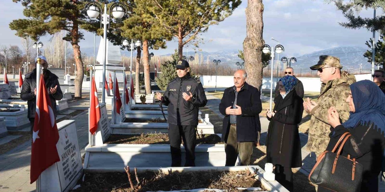 Şehit Polis Memuru Hakan Can şehadetinin 7. sene-i devriyesinde unutulmadı