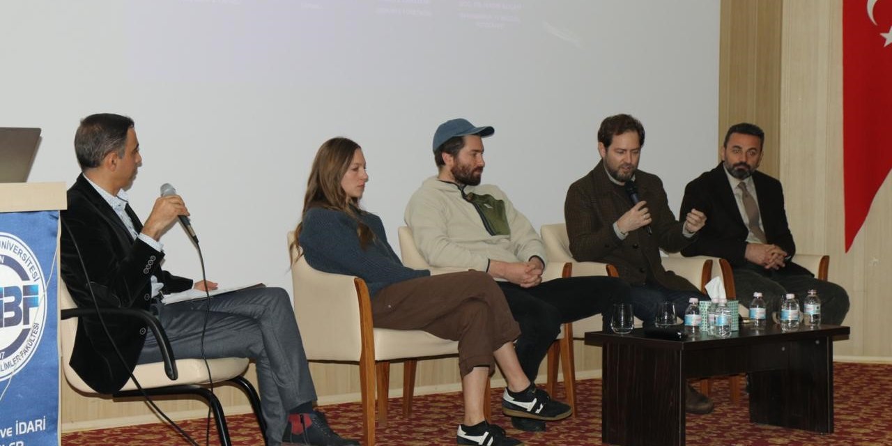 Van Yüzüncü Yıl Üniversitesi’nde ilham veren söyleşi: “Belgesel Sinema ve Fotoğraf”