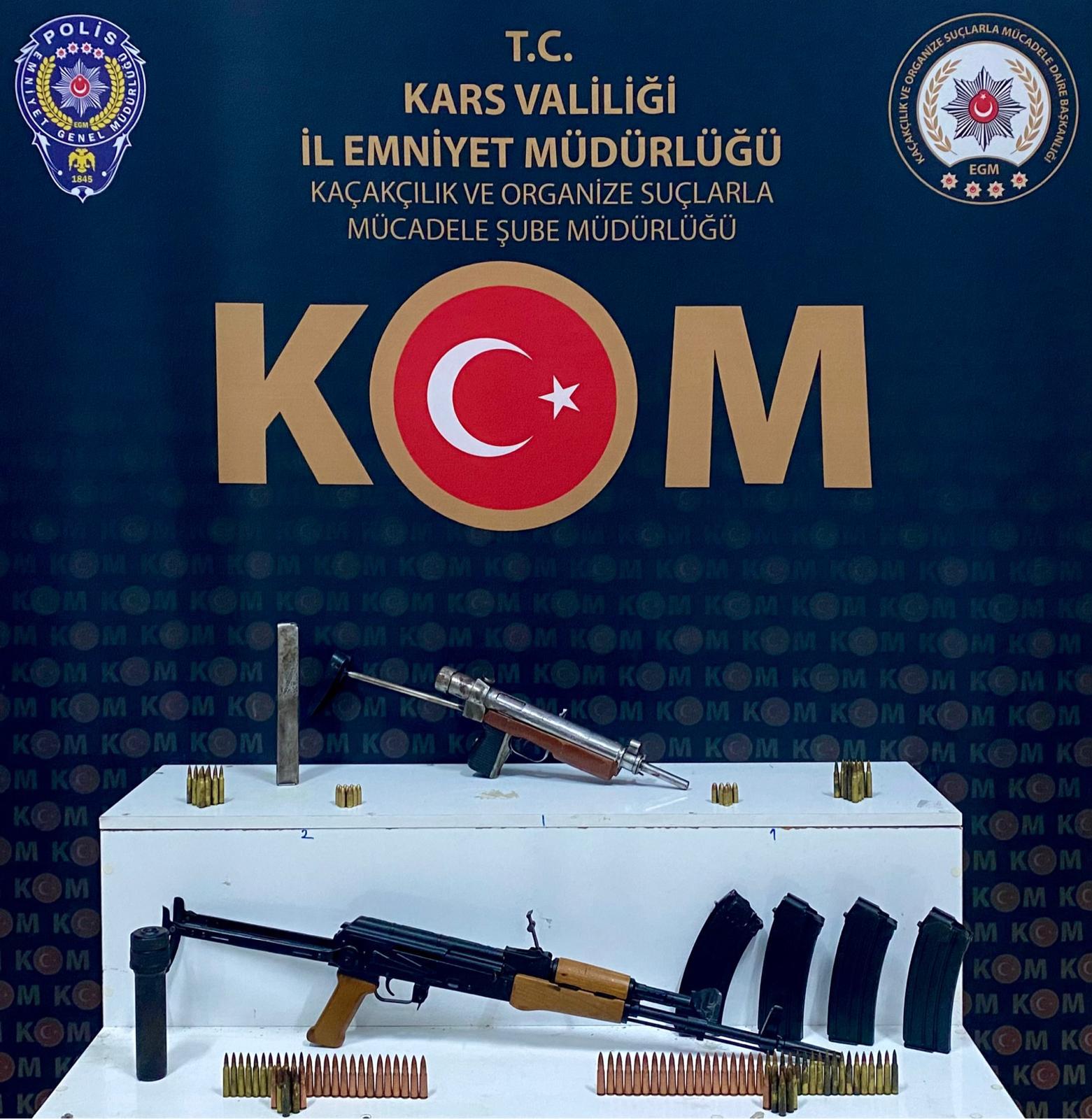 Kars’ta silah kaçakçılarına operasyon: 13 gözaltı